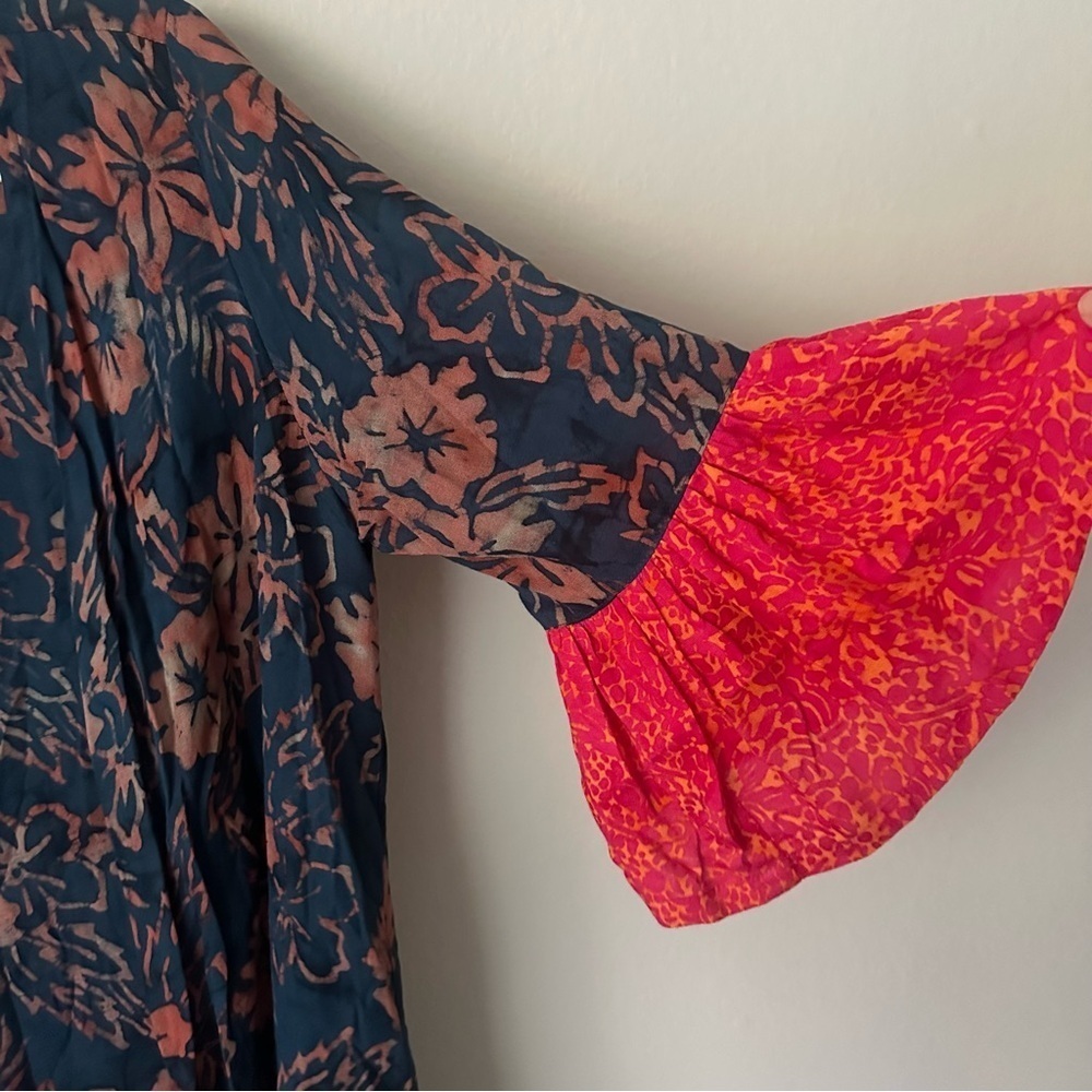 Soft Surroundings Floral Bell Sleeve Kimono Duster in Navy M - Picture 6 of 10